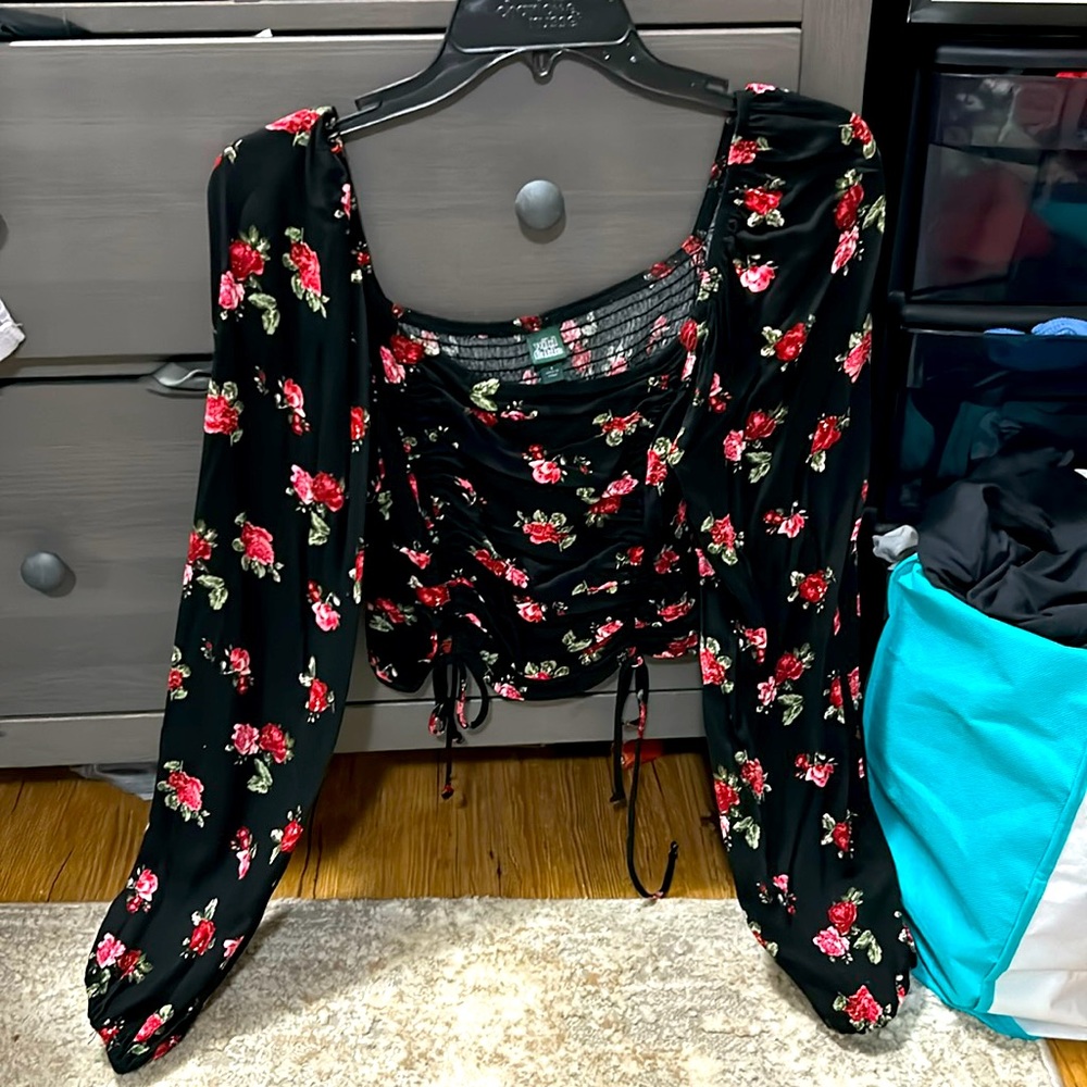 Wild fable , floral , long sleeve top!